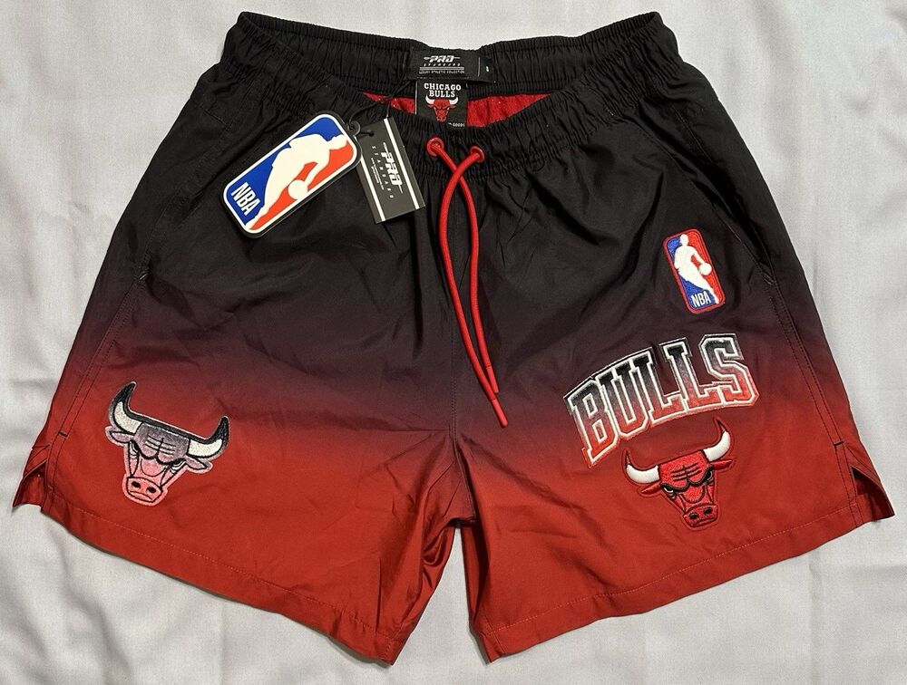 NWT Pro Standard NBA Chicago Bulls Black Red Ombre Men's Small Shorts